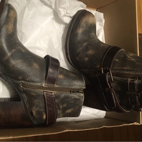NIB Steve Madden Freebird Boots Bolo 10 - Picture 2 of 4